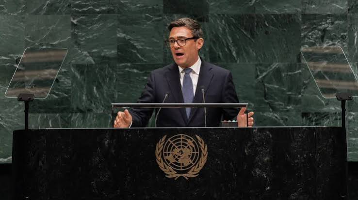 IA : le G20 va travailler à des standards de sécurité sous la présidence britannique en 2027, annonce Andy Burnham à l’ONU