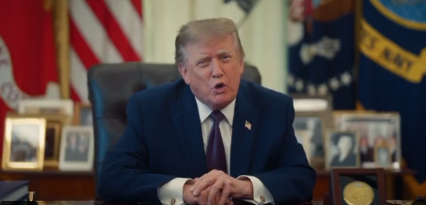 Trump promet des chèques de 5000 $, sans l’accord du Congrès, si les républicains remportent les élections de mi-mandat