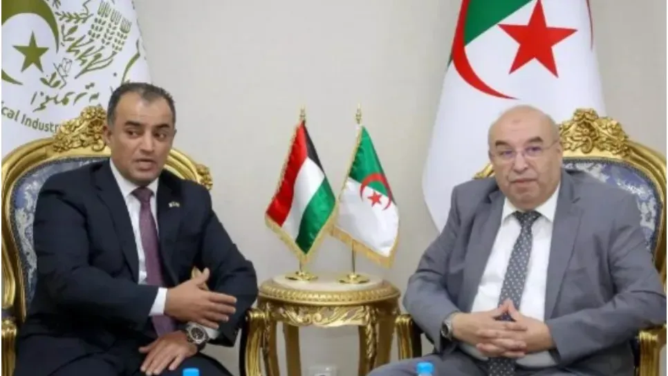 Industrie pharmaceutique :l’Algérie et le Koweït ont examiné les moyens de renforcer leur coopération bilatérale